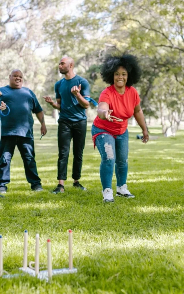 people-playing-ring-toss-lawn-game